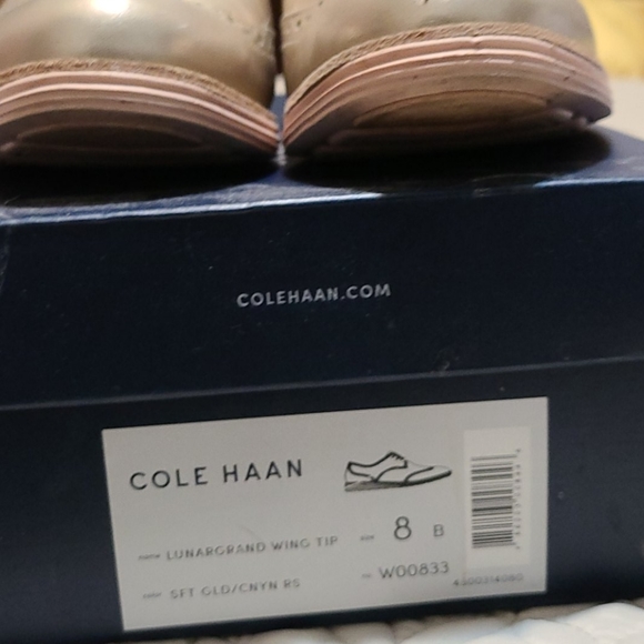Cole Haan lunargrand wing tip size 8W - Picture 3 of 6